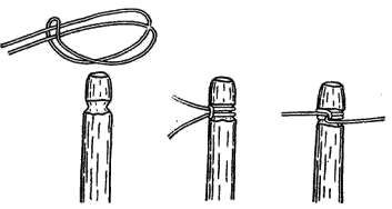 Привязывая лобовую веревку к сошкам, петлю набрасывают на свободный конец сошки и туго затягивают